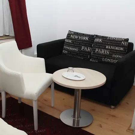 Hotel Staffboarding -